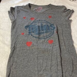PINK Victoria's Secret Gray Twins Graphic Tee with Red Hearts
